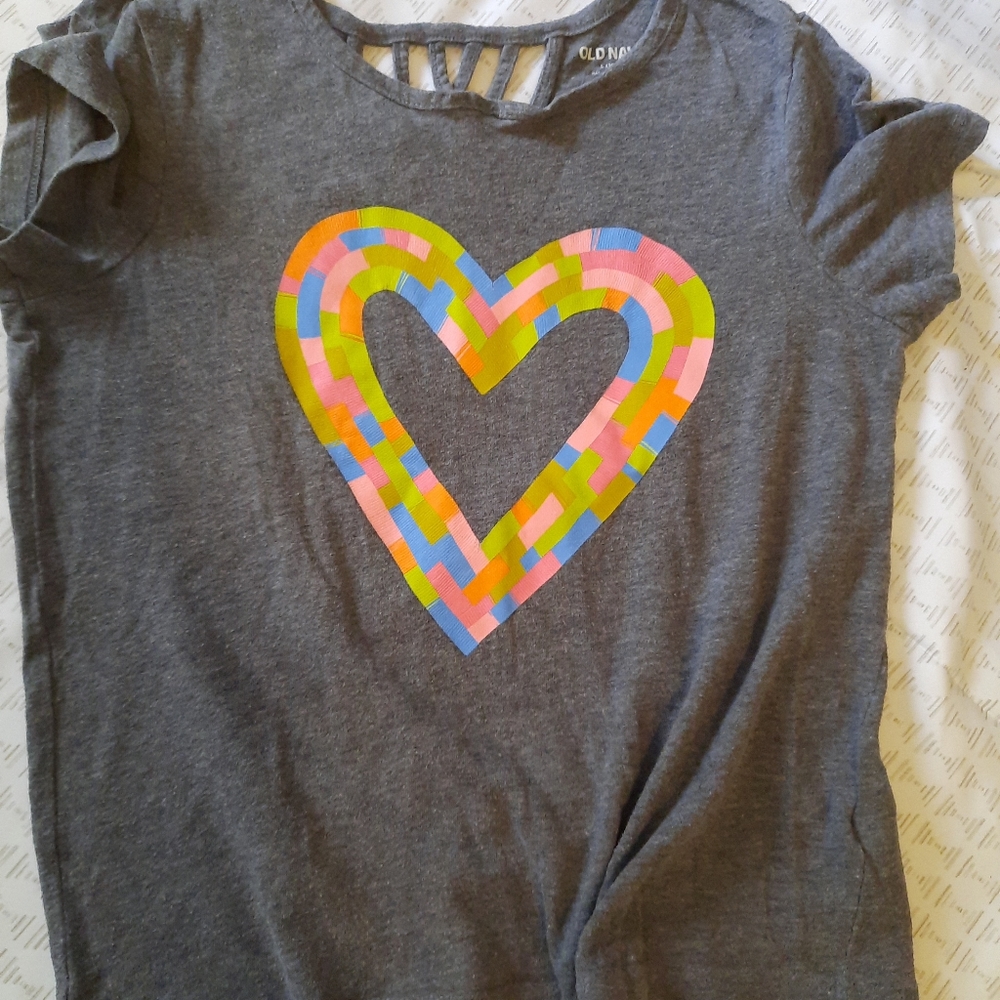 Girls Old Navy T-shirt